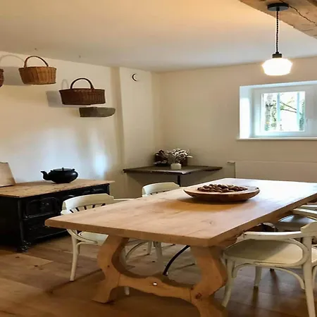 Σπίτι διακοπών 2-bedroom With Park And Deer Park