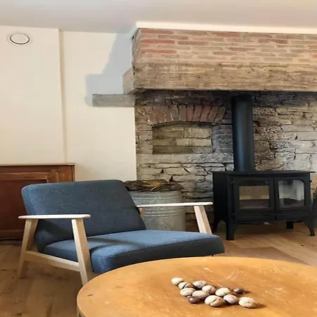 2-bedroom With Park And Deer Park