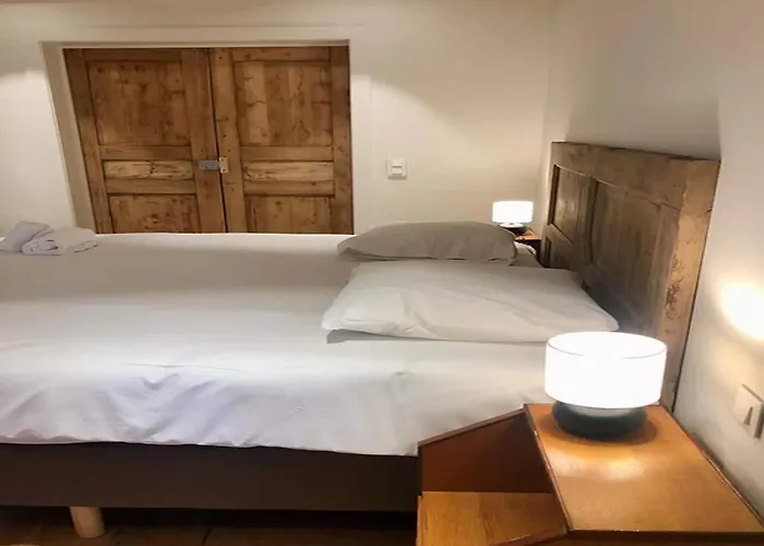 2-bedroom With Park And Deer Park Holiday home *