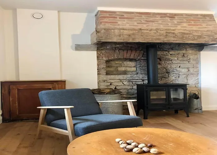 2-bedroom With Park And Deer Park